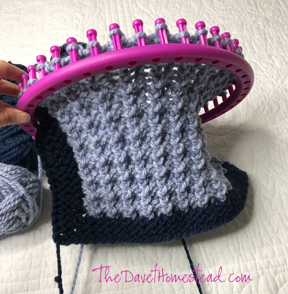 Loom Knitted Hurdle Stitch Hat Tutorial